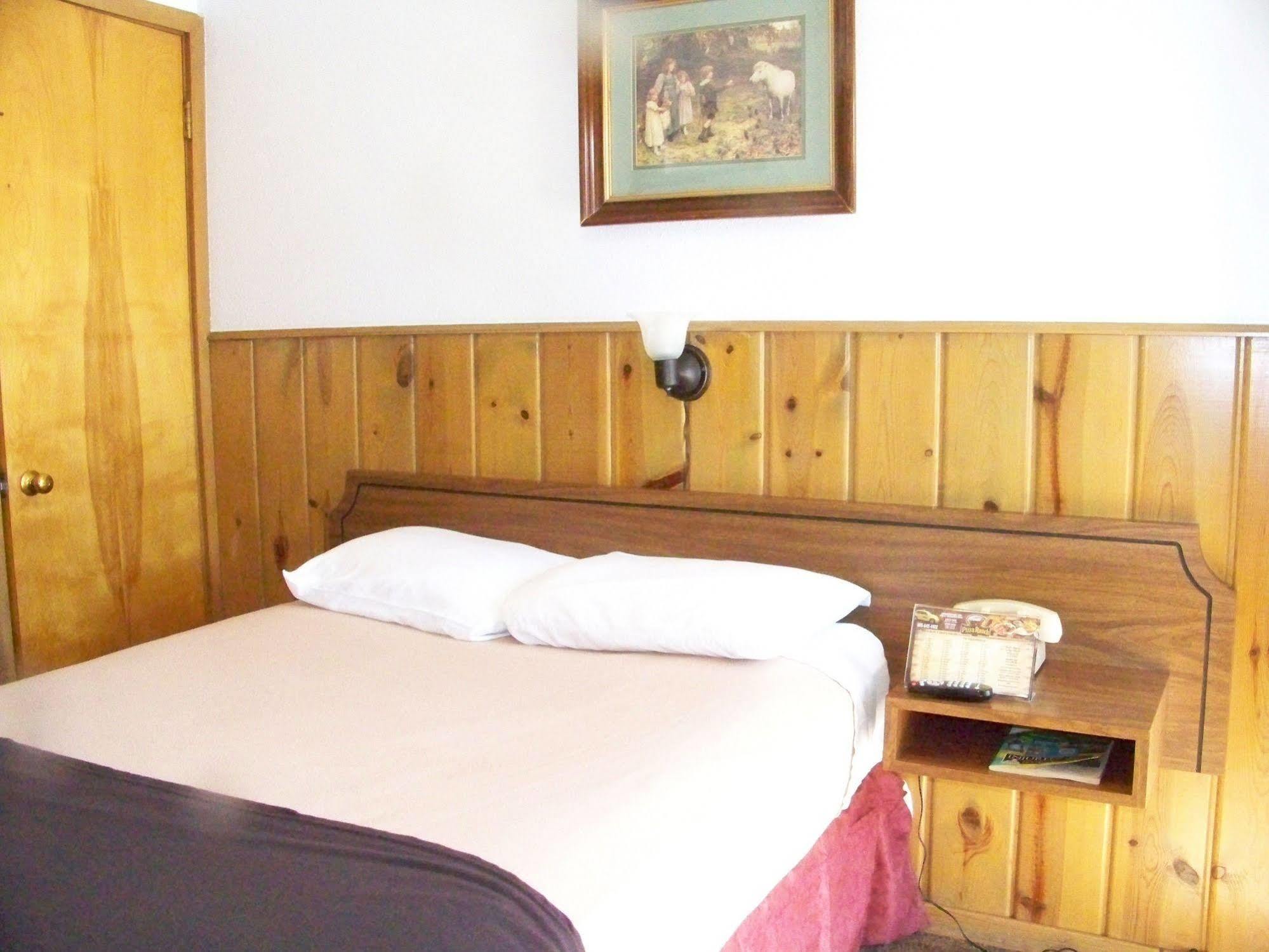 Bell'S Motor Lodge Motel - Spearfish Eksteriør billede