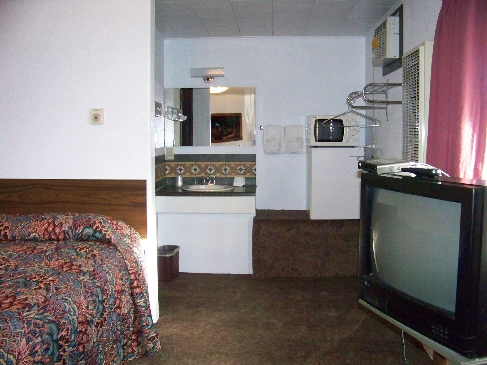 Bell'S Motor Lodge Motel - Spearfish Eksteriør billede