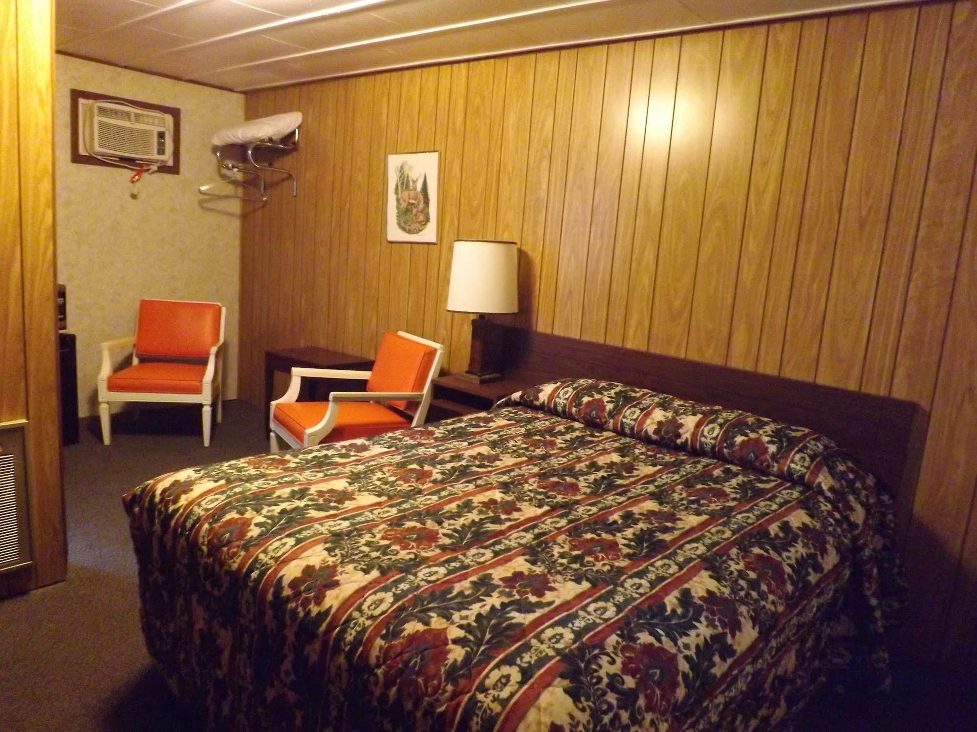 Bell'S Motor Lodge Motel - Spearfish Eksteriør billede