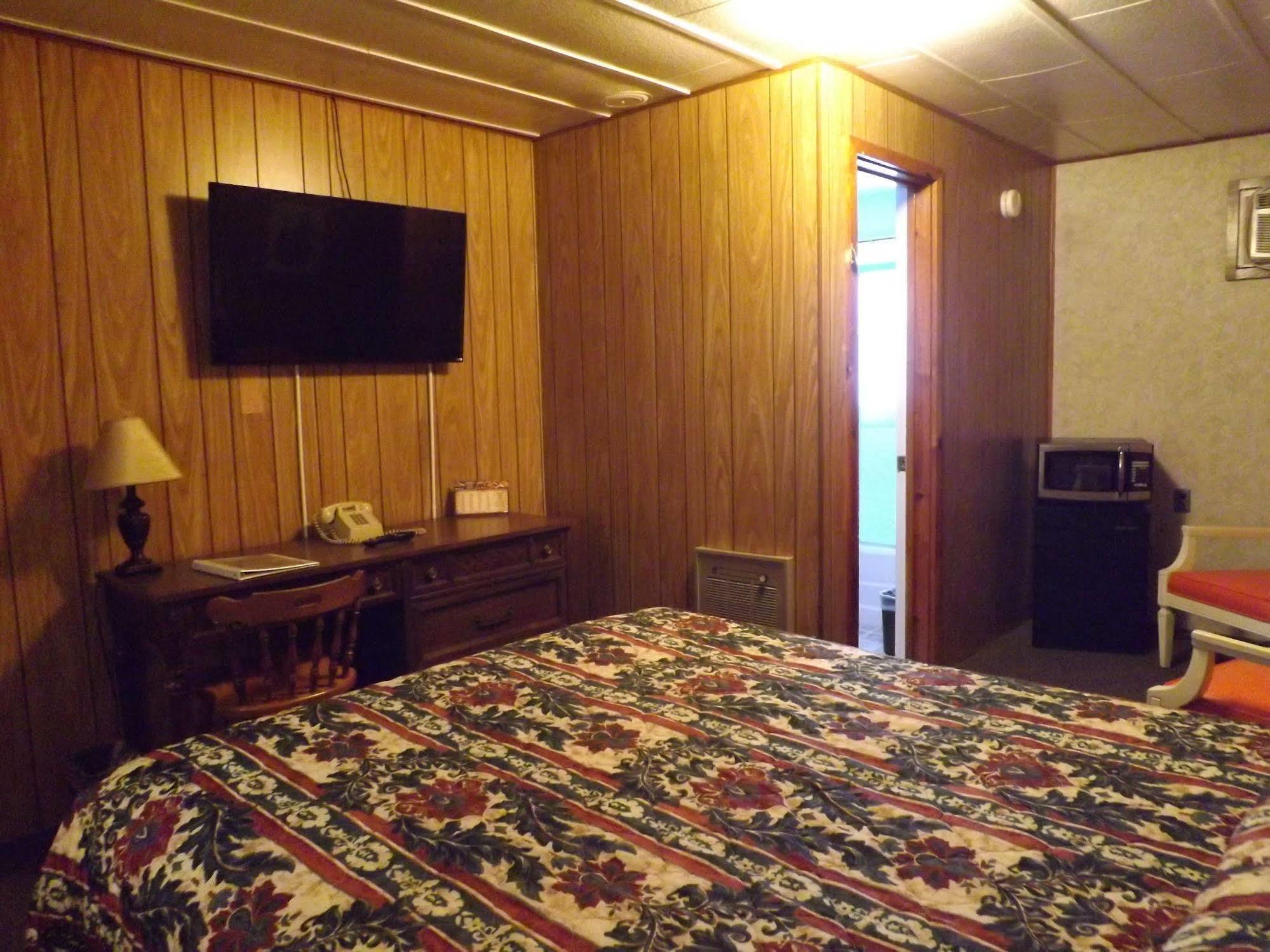 Bell'S Motor Lodge Motel - Spearfish Eksteriør billede